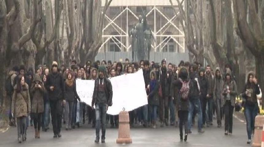 Rekt&ouml;r Adayı Raşit T&uuml;kel I&ccedil;in Eylem...