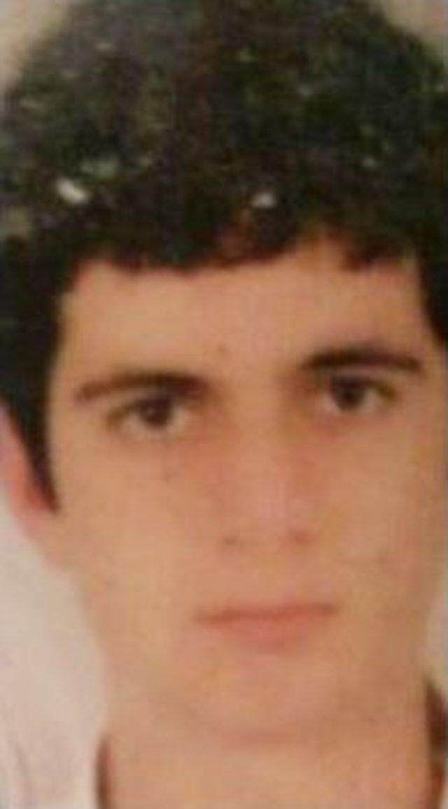 Trafik Kazasında 2 Kişi &Ouml;ld&uuml;, Bir K&ouml;pek Telef Oldu 3