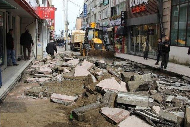 Giresun Belediyesi Cadde Ve Sokakları Yeniliyor