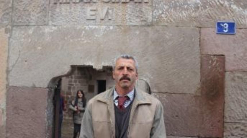 Mimar Sinan Sevgisiyle G&ouml;n&uuml;ll&uuml; M&uuml;ze Sorumlusu Oldu