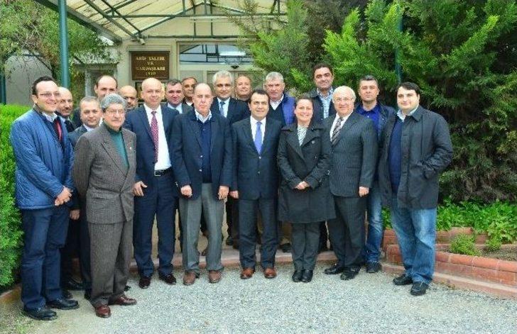 Bakanlık-adanalı Çiftçiler “tarımsal İlaçlamayı” Konuştu G1