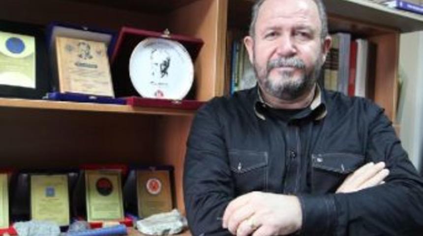 Türkiye'de Geçen Yıl 25 Hortum Vakası 24 Bin 13 Deprem Meydana Geldi