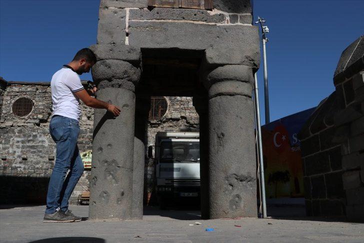 Dört Ayaklı Minare'deki kurşun izleri silinmeyecek  G3