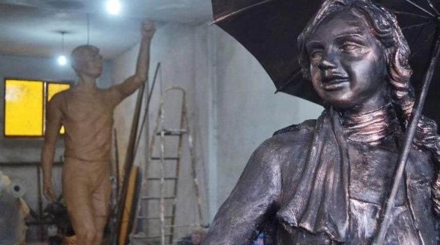 (&ouml;zel Haber) Sanat Becerisini &Ccedil;ocukluğuna Bor&ccedil;lu