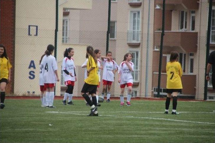 Bilecik’te Ortaokullar Arası Yıldız Bayanlar Futbol Turnuvası G2