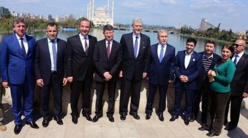 Ab Bakanı Bozkır: Sivil Toplum Demokrasi Demek