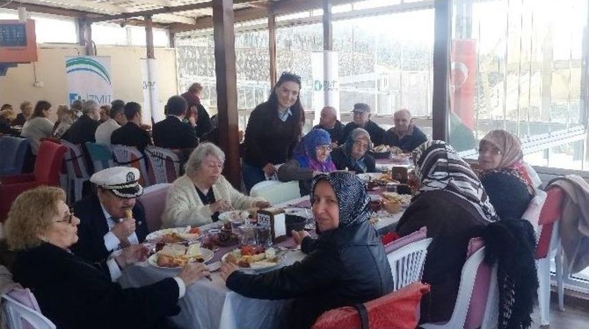 İzmit Belediye Başkanı Dr. Nevzat Doğan: