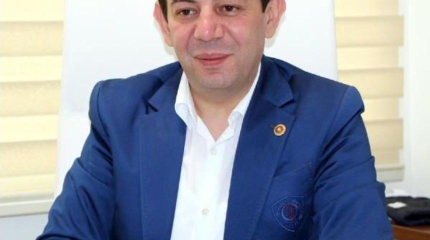 Chp'li &Ouml;zcan: Kişiliksiz Davutoğlu Başbakan Olduğu S&uuml;rece Kavga B&uuml;y&uuml;r