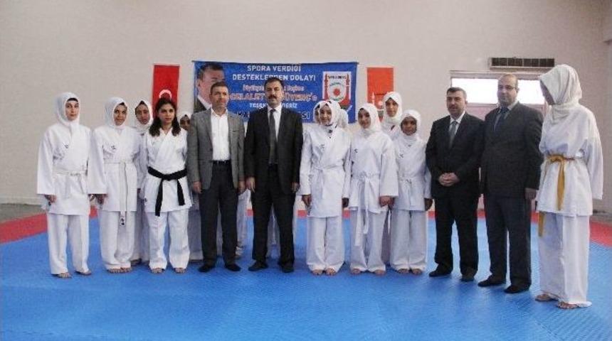 Şanlıurfa&rsquo;da Kızlara Karete Kursu