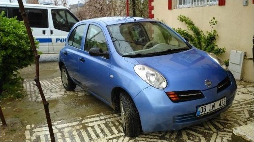 İha Muhabirinin Otomobilinin Lastikleri Kesildi