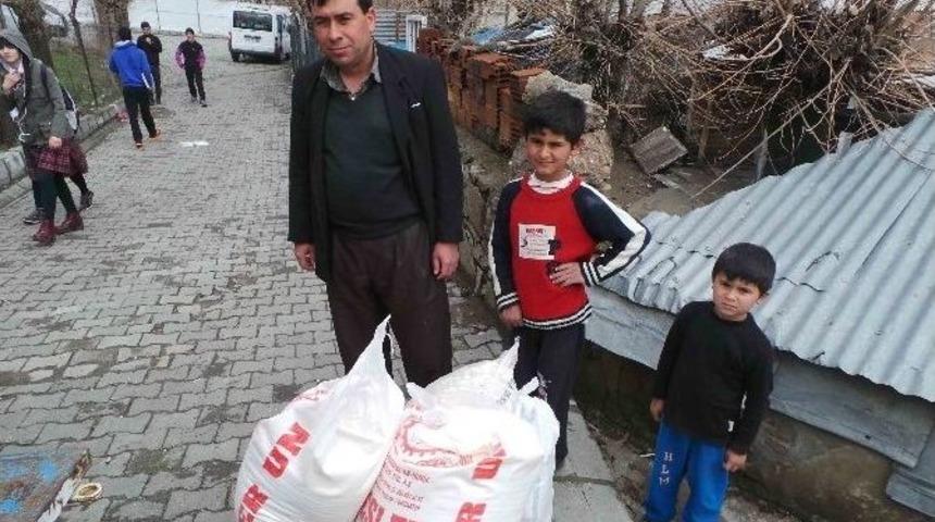 Kulp Kaymakamlığı Kobanili Aileleri Yalnız Bırakmadı