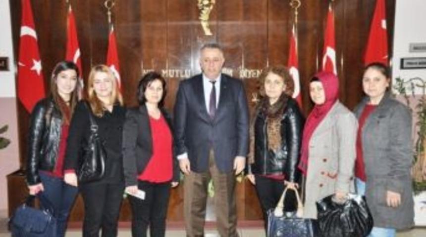 &Ouml;demişli Ak Kadınlardan Kaymakam Ateşoğlu&rsquo;na Ziyaret