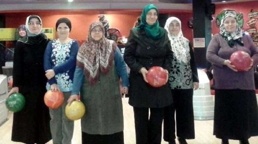 Hayatlarında Ilk Kez Bowling Oynadılar