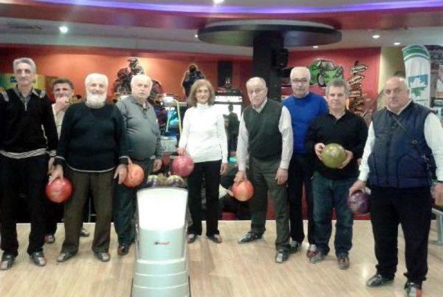 Hayatlarında Ilk Kez Bowling Oynadılar