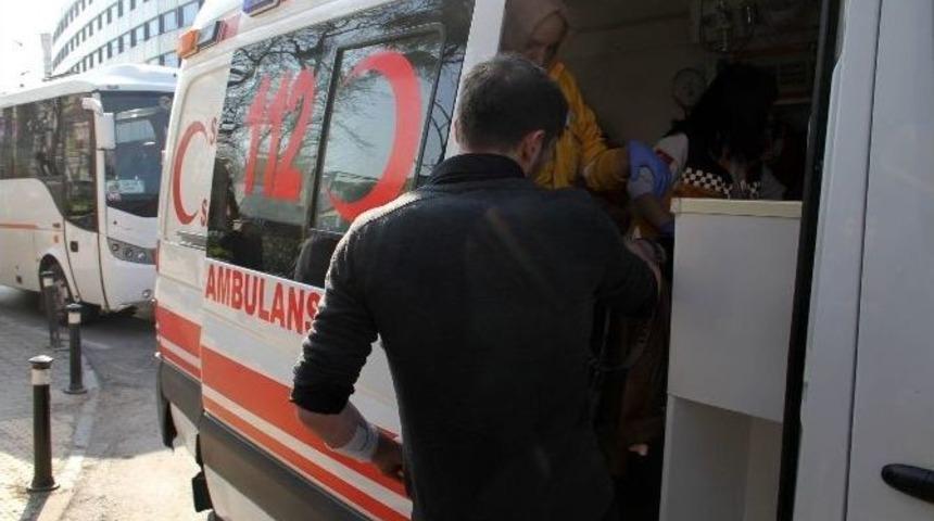 &Uuml;niversitede Nevruz Gerginliği: 2 Yaralı