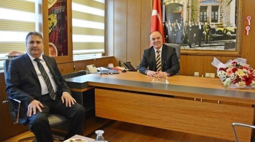 &Ccedil;er&ccedil;i&rsquo;den İl Milli Eğitim M&uuml;d&uuml;r&uuml; Dernekbaş&rsquo;a Ziyaret