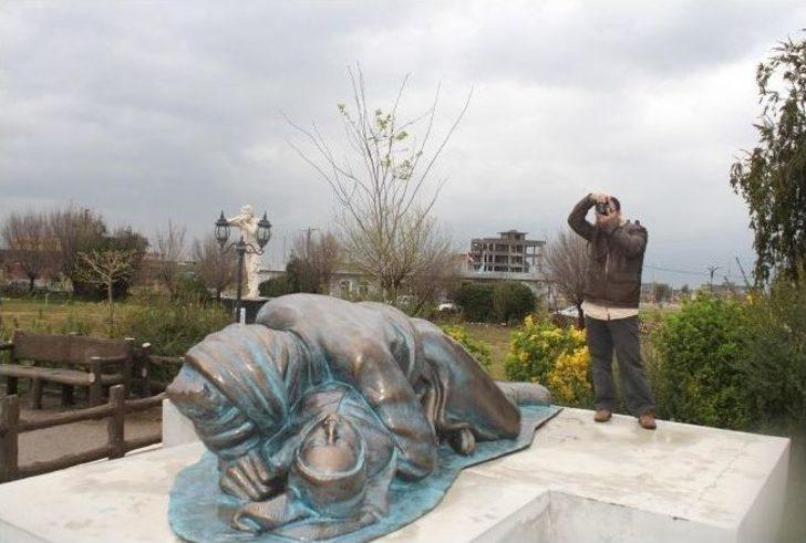 Gazeteciler Halepçe Anıtını Ziyaret Etti G5