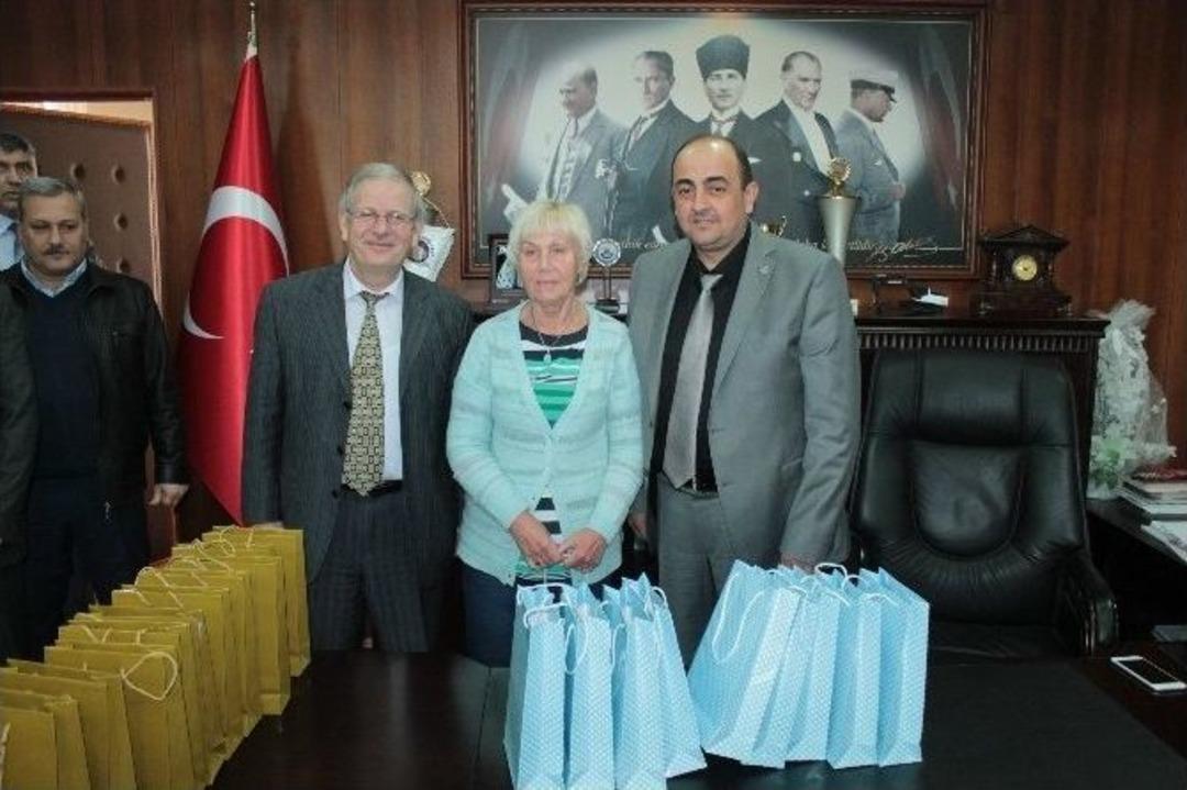 Litvanya Ve Estonyalı Misafirler Karalahanayı Beğendi