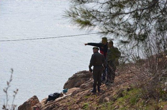 Balık Tutarken Gölete Düşerek Boğuldu