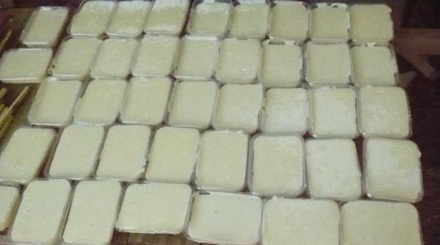 Arı Kekini Yiyen Anne Ve Oğlu Yoğun Bakımda