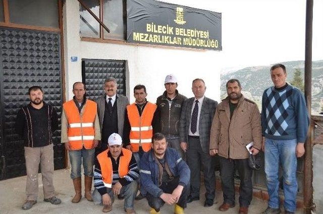 Mezarlıklar Müdürlüğünde Çalışan İşçiler İçin Ek Hizmet Binası Yapıldı