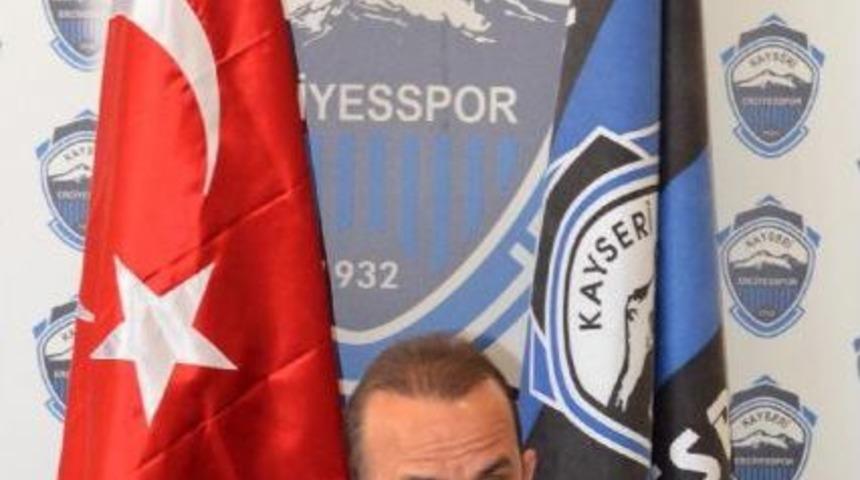 Mehmet &Ouml;zdilek: "karamsar Tablonun Değişmesi I&ccedil;in Ayrıldım"