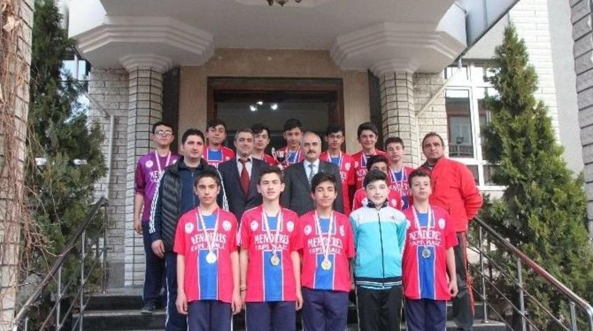 Şampiyon Takım Başkan Kazım Şahin&rsquo;i Ziyaret Etti