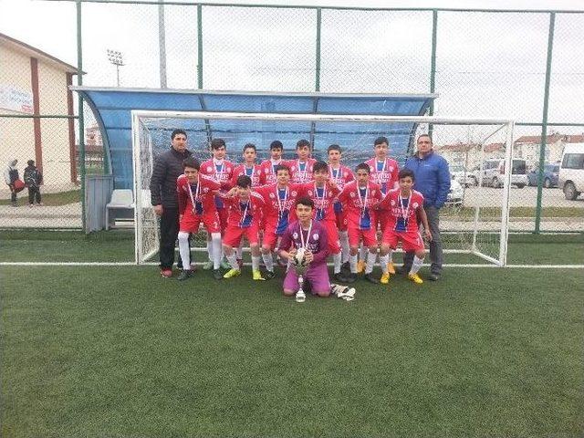 Tosya Namık Kemal Ortaokul Futbolda İl Şampiyonu Oldu 2