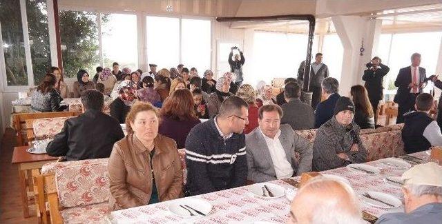 Gazi Ve Şehit Ailelerine Kahvaltı