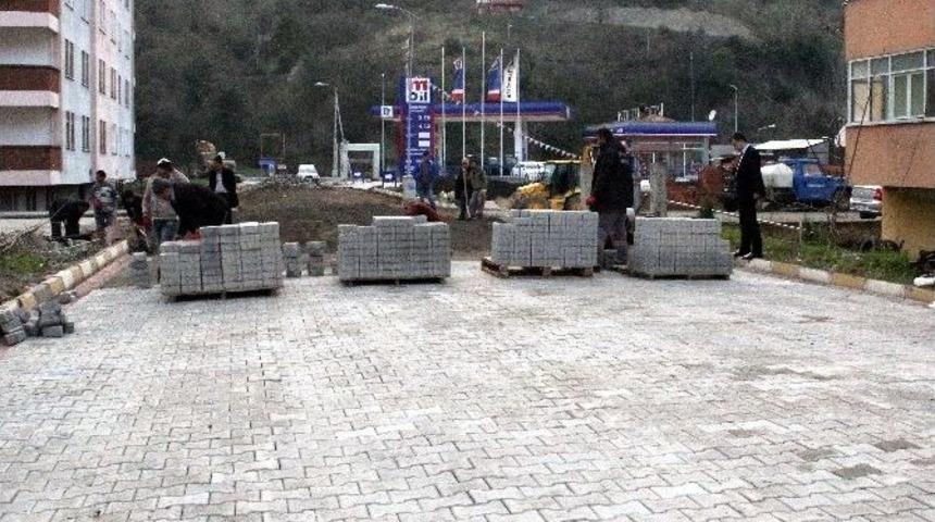 Başkan Ekeş, Belediye &Ccedil;alışmalarını İnceledi