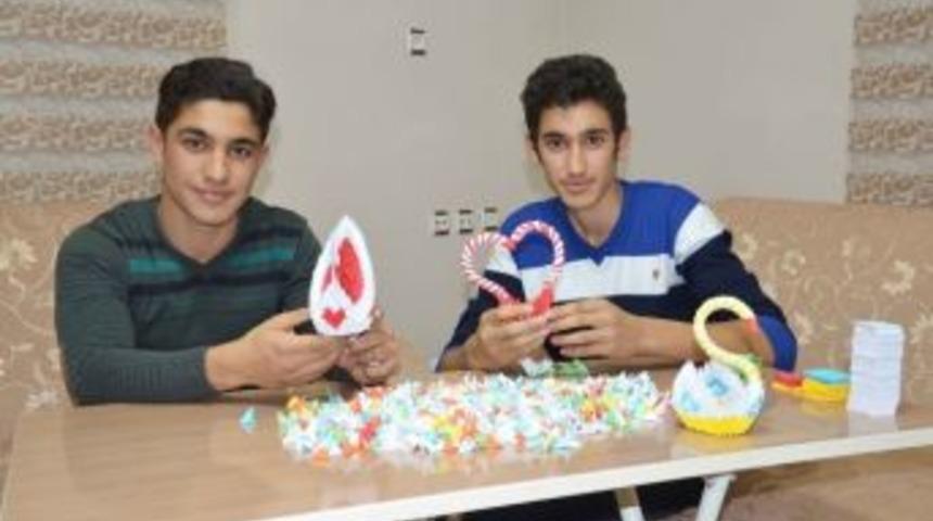 Liseli Kardeşlerin Origami Merakı