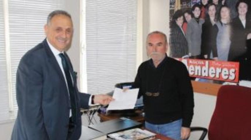 K&uuml;&ccedil;&uuml;kmenderes Gazetesine Anlamlı Hediye