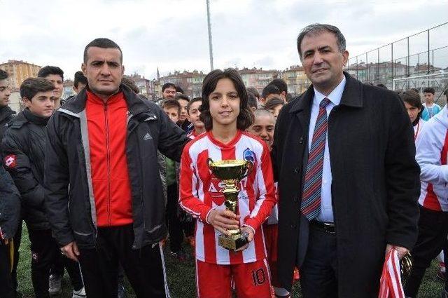 Kayseri Okullu Küçükler Futbol Şampiyonası Tamamalandı