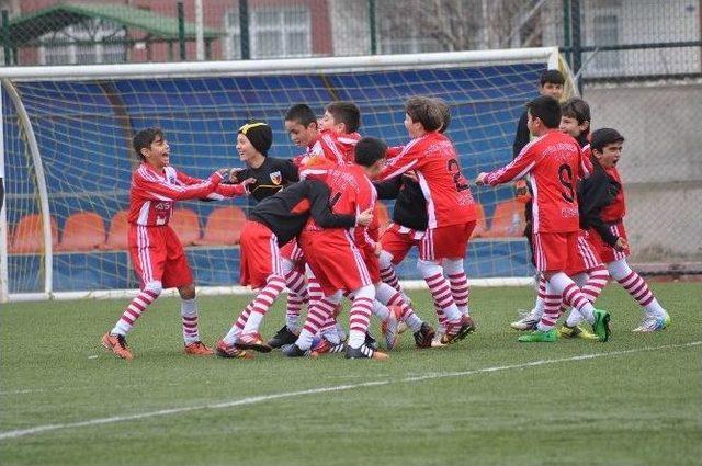 Kayseri Okullu Küçükler Futbol Şampiyonası Tamamalandı