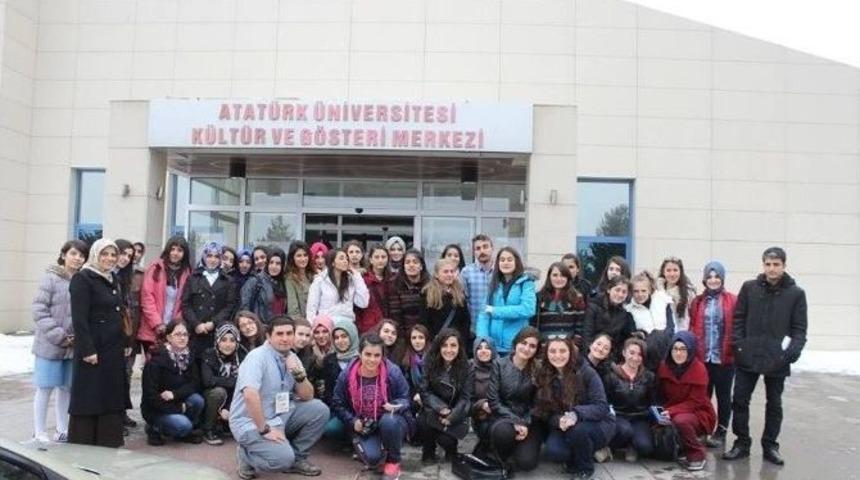 Geleceğin İletişimcileri Kar Film Festivalinde