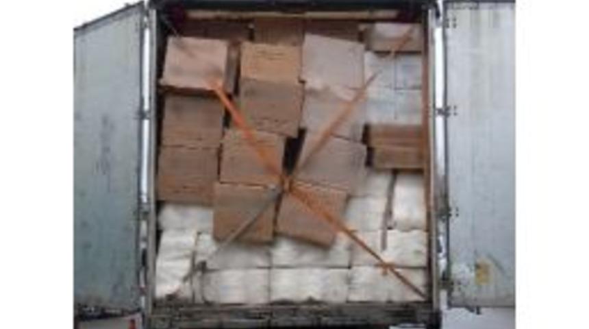 Erzincan&rsquo;da 81 Bin 500 Paket Ka&ccedil;ak Sigara Ele Ge&ccedil;irildi