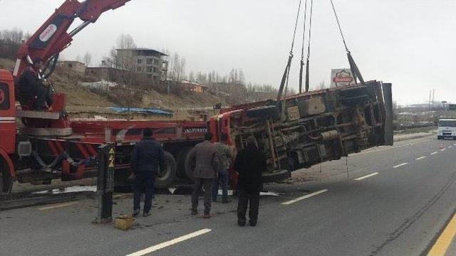 Van’da İlginç Trafik Kazası