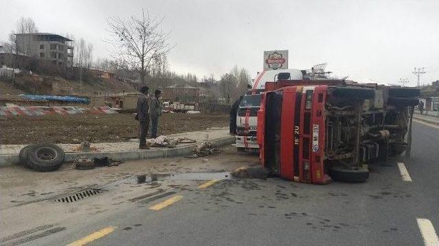 Van’da İlginç Trafik Kazası