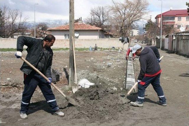 Erzincan’da Yol Çalışmaları Hızlı Başladı