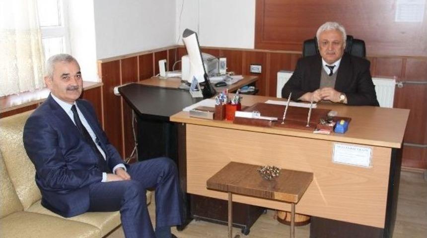 Başkan Karataş&rsquo;tan Okul Ziyareti