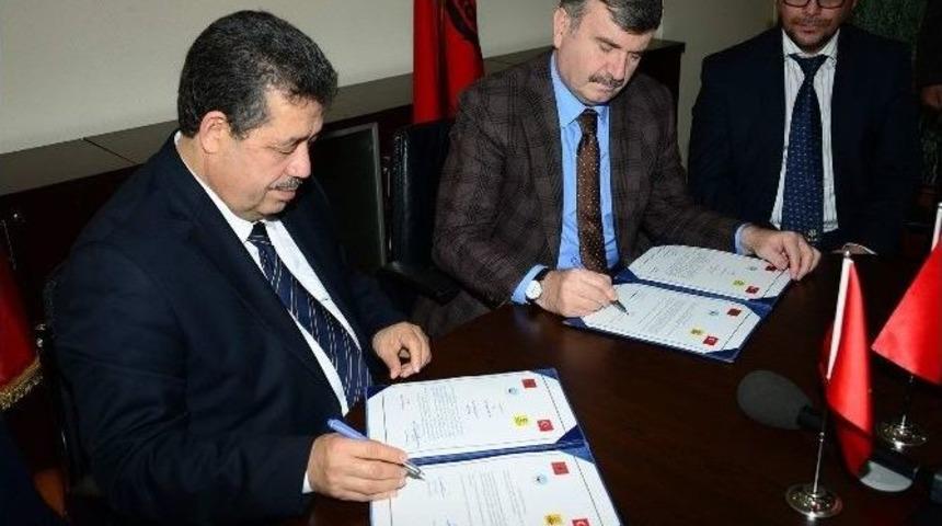 Konya İle Fas&rsquo;ın Fes Şehri Arasında Kardeş Şehir Protokol&uuml; İmzalandı