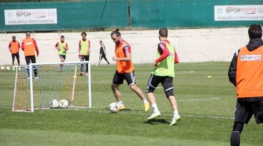 Kardemir Karab&uuml;kspor&rsquo;da, Galatasaray Ma&ccedil;ı Hazırlıkları S&uuml;r&uuml;yor