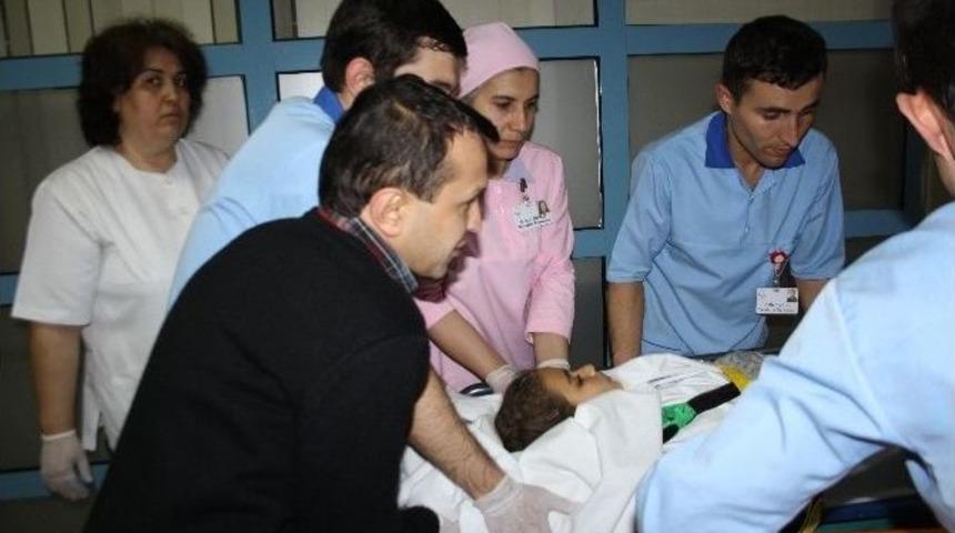 Okul Servisi Yan Yattı: 9 Yaralı