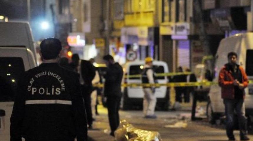 - Adımlar Dergisi'ndeki Patlamada 1 Kişi &Ouml;ld&uuml;