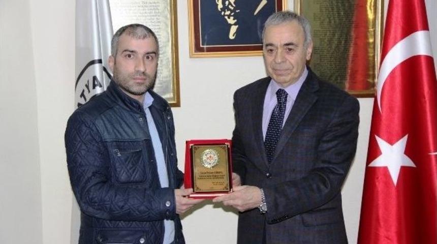 Gen&ccedil; Mev &Uuml;yelerine Palaket Verildi