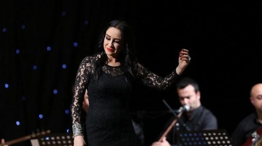 Zeynep Cihan&rsquo;dan T&uuml;rk&uuml; Ziyafeti