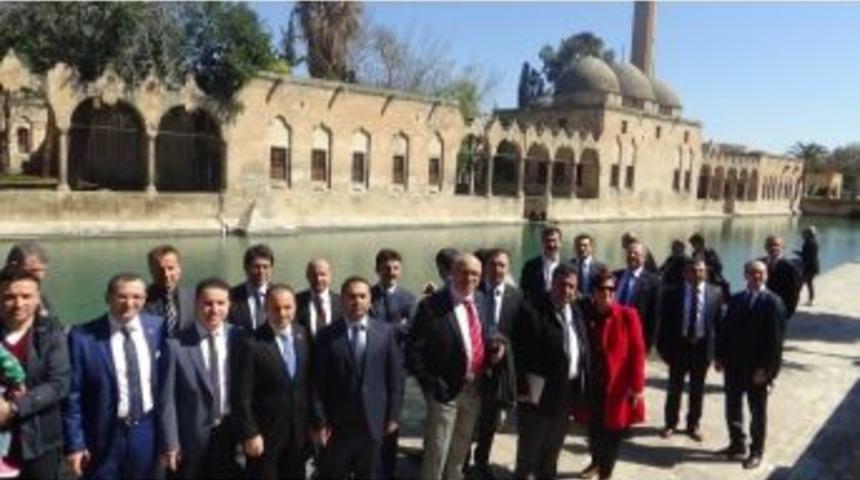 Vali Yardımcıları Ve Kaymakamlar Balıklıg&ouml;l&rsquo;&uuml; Gezdi