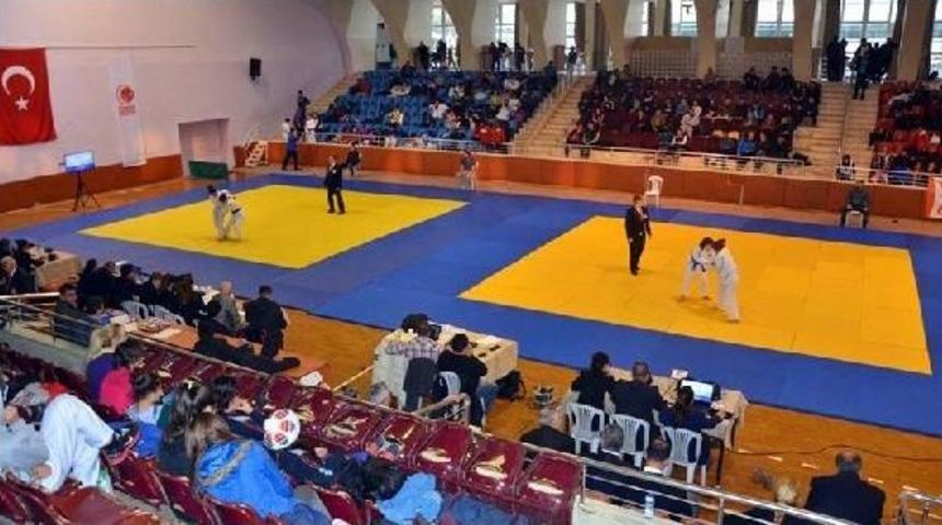 Vanlı Judocuların B&uuml;y&uuml;k Başarısı