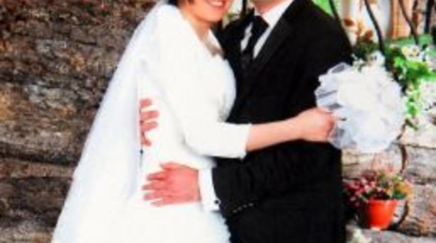 Eşini &Ouml;ld&uuml;rd&uuml;ğ&uuml; Iddia Edilen Polis Davasında Adli Tıp Raporu Bekleniyor