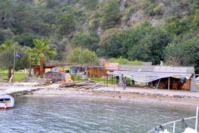 G&ouml;cek Koyları I&ccedil;in I&ccedil;eride Ihale, Dışarıda Eylem 1